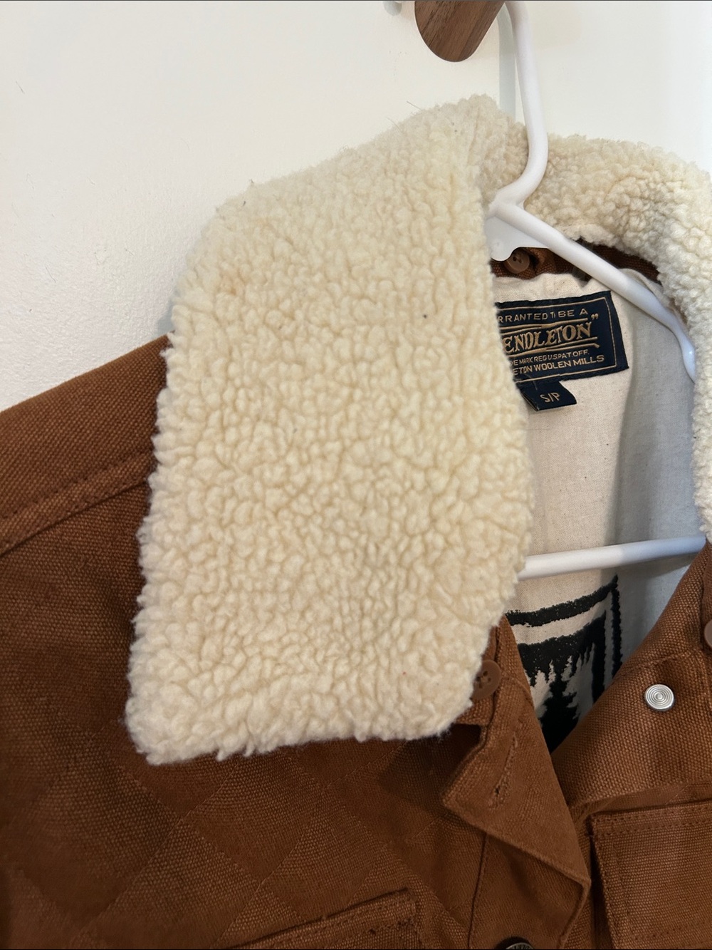 Pendleton Women's Brown Quilted Jacket with Sherpa Collar - Picture 3 of 7